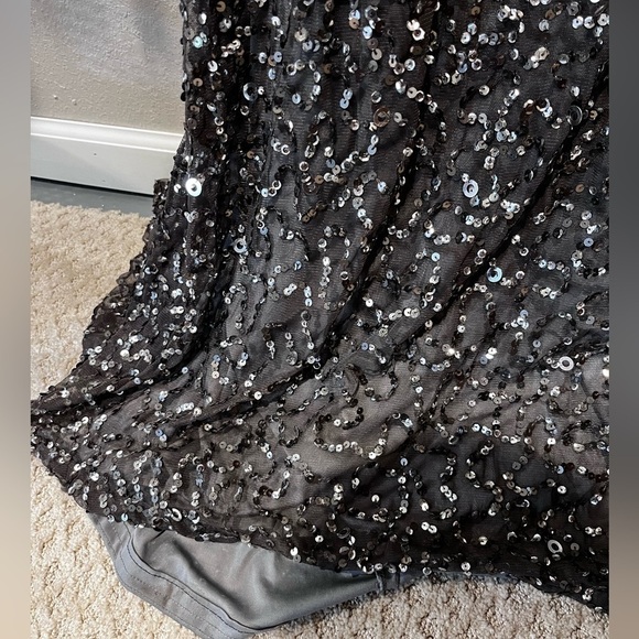Silver Sequin Adrianna Papell Dress Women’s size 6 Wedding/Bridesmaid/Formal - Picture 7 of 8